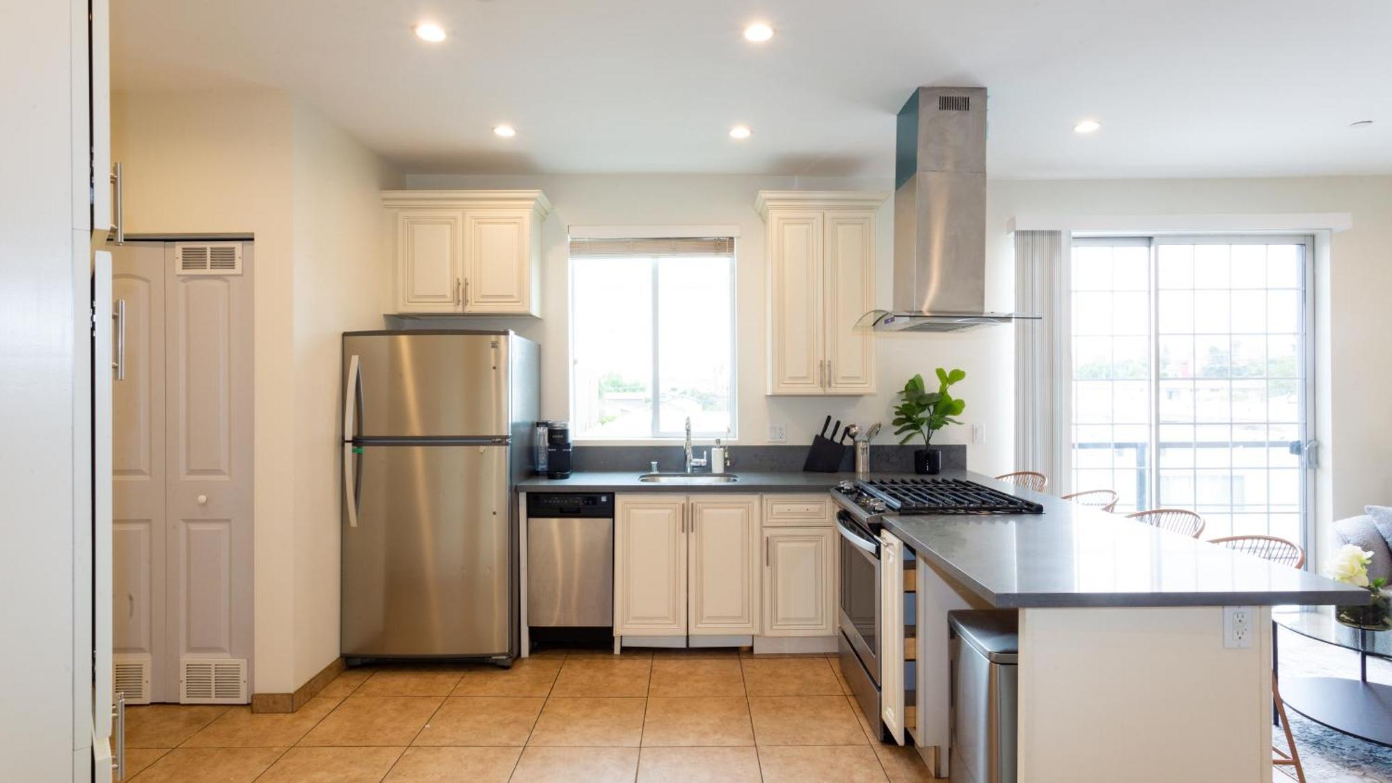 Three-Bedroom Hollywood Condo Los Angeles Esterno foto